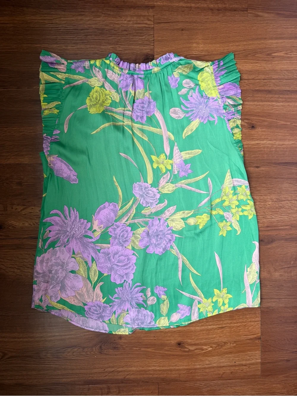 Current Air Green Floral Ruffle Sleeve Blouse - Picture 2 of 3